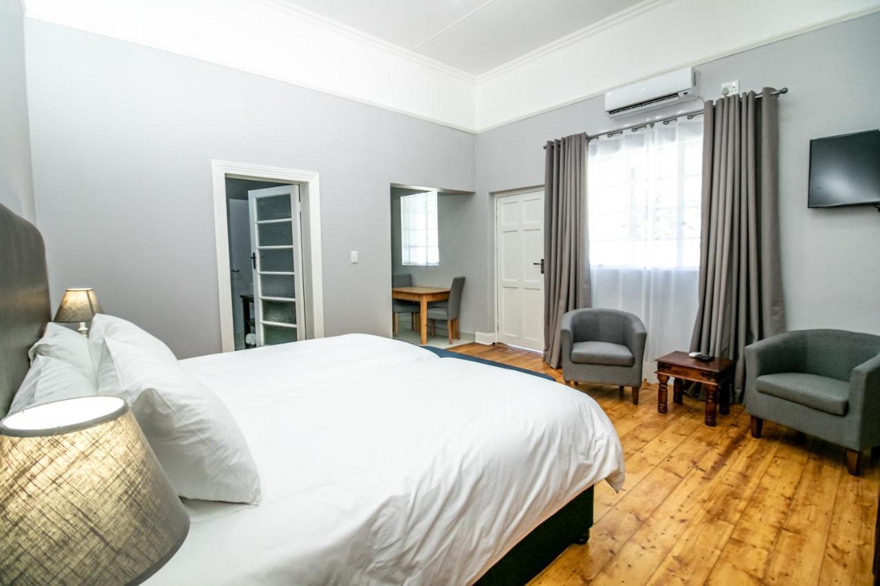Victorian Square Guesthouse Graaff-Reinet Exteriér fotografie